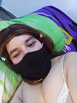 הופעת וובקאם של Banouti_23