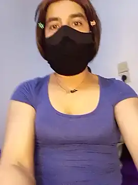 Banouti_23 Adlı Modelin Web Kamerası Şovu
