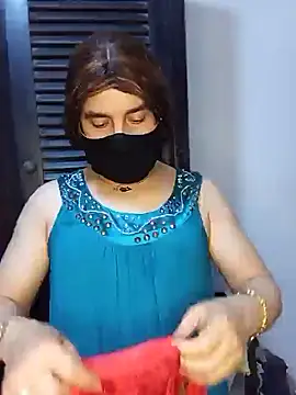 Banouti_23 Adlı Modelin Web Kamerası Şovu