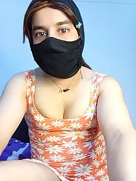 Banouti_23 webcam show