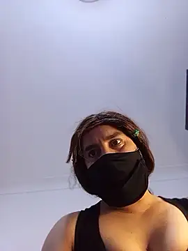 Banouti_23 Adlı Modelin Web Kamerası Şovu