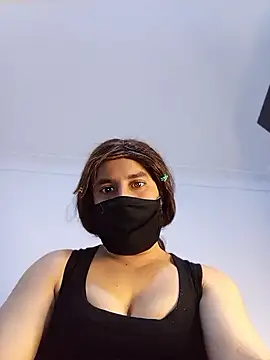 Banouti_23 webcam show