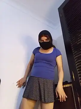 Banouti_23 Adlı Modelin Web Kamerası Şovu