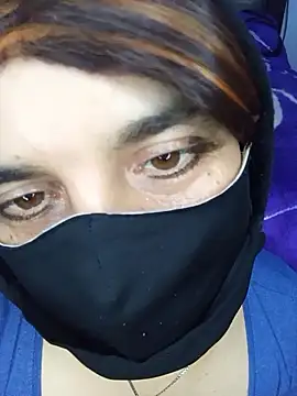 عرض كام Banouti_23