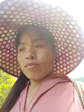 Maymay0033's Live Chat Room