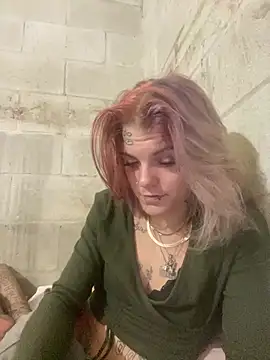 Czat XXX na żywo – IttyBittyStonie
