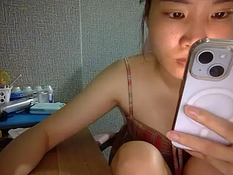 Ly-ny's Live XXX Chat
