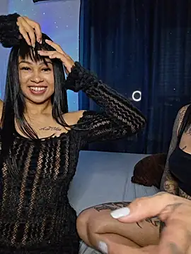 Show modela Tigresa23 na web-kameri