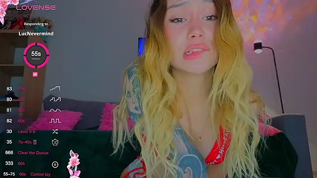 baobei03 Adlı Modelin Canlı XXX Sohbeti