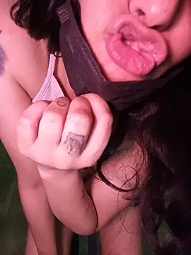 Sidra_alarab Show in webcam