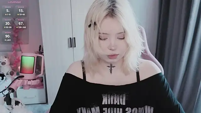 yumi_charm Show Webcam