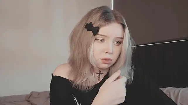 yumi_charm XXX чат на живо