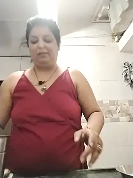 Sala de chat ao vivo de Jann_Riya333