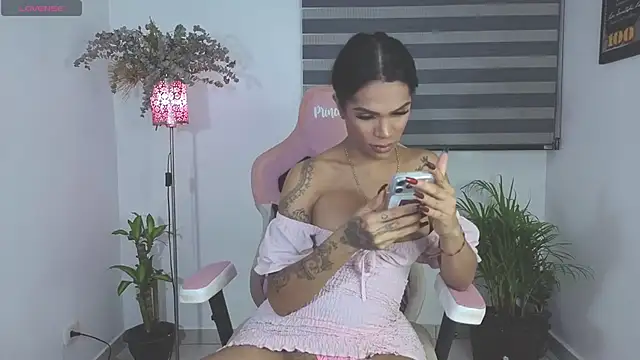 Вебкам-шоу isabella_pearl_