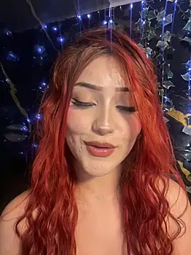 Ashly_cutee Show in webcam