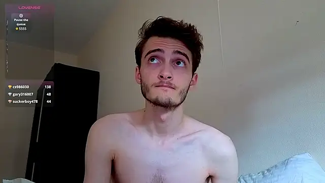 spider____man Adlı Modelin Web Kamerası Şovu