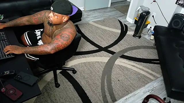 SLANGONDEMHOES Show in webcam