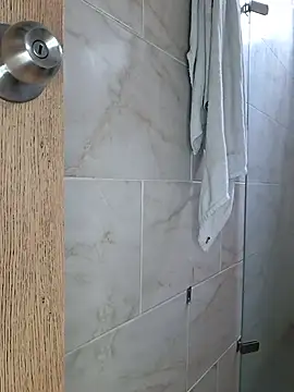 Pertunjukan Kamera Web Alisson_Morgann