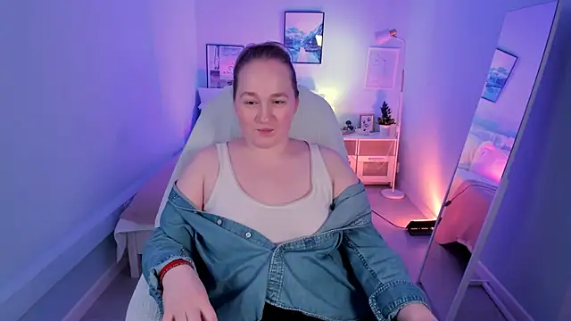 Kitty_Rest_ Adlı Modelin Canlı XXX Sohbeti