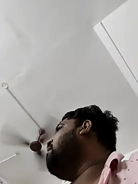 vinay_smalldick Adlı Modelin Web Kamerası Şovu
