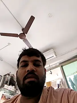 vinay_smalldickn Webbikameraesitys