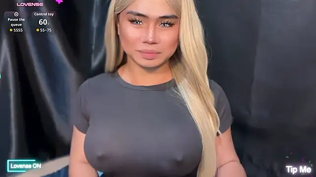 NyxaraSinDoll Adlı Modelin Web Kamerası Şovu