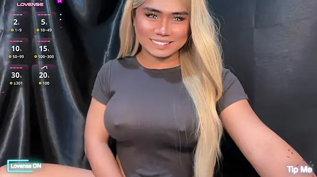 NyxaraSinDoll Show Webcam
