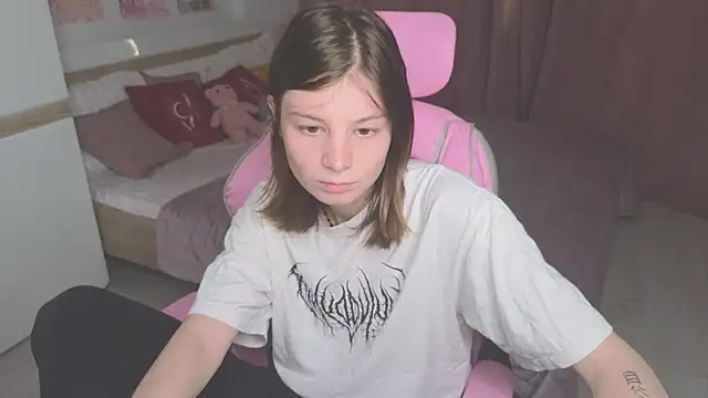 EllinEverly's Live XXX Chat