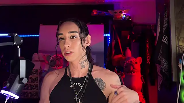 xoFrankie Show in webcam