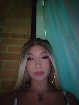 Ariana_bb Adlı Modelin Canlı XXX Sohbeti
