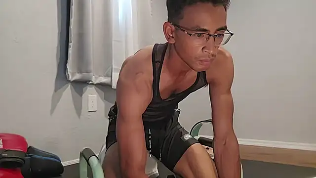 Show de MuayTigerKing na webcam