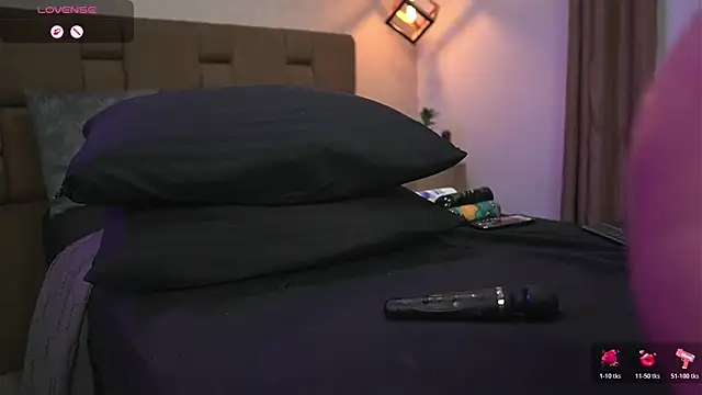 Julieth_Rojas élő chatszobája