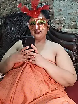 Tanisha-Chy Chat XXX in diretta