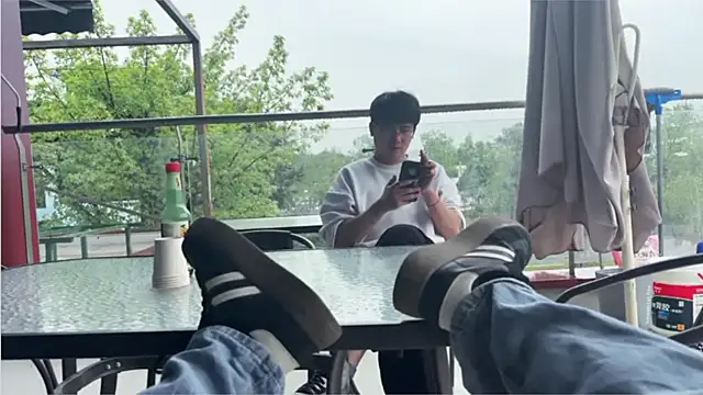 PLAY_HOUSE Pertunjukan Webcam