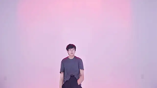 PLAY_HOUSEのウェブカメラショー
