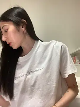H_Kirachan Chat XXX in diretta
