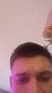 CaptHook931 Show in webcam
