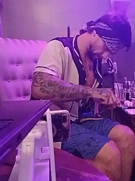 LegendaryLukeFilmCo's Webcam Show