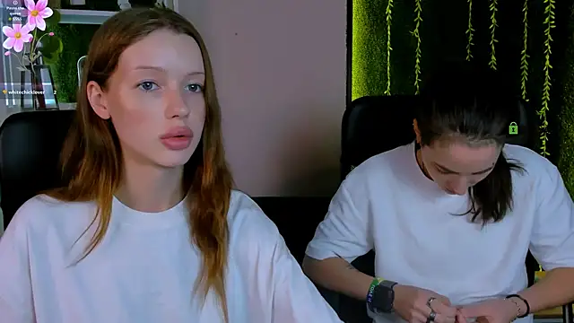 צ'אט XXX בשידור חי של khloebeauty