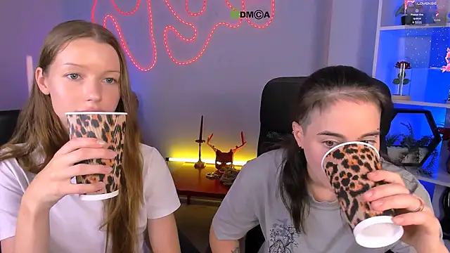 Вебкам-шоу khloebeauty
