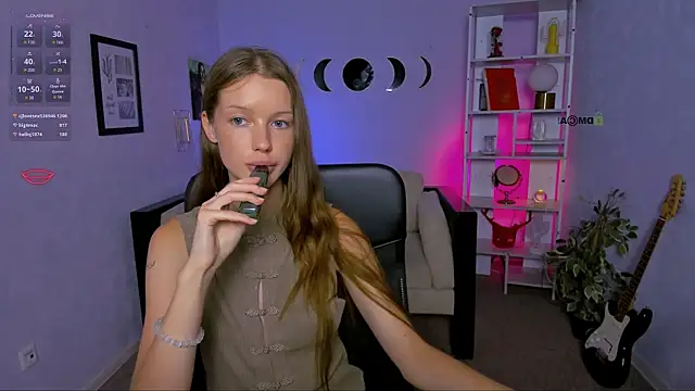 Show modela khloebeauty na web-kameri