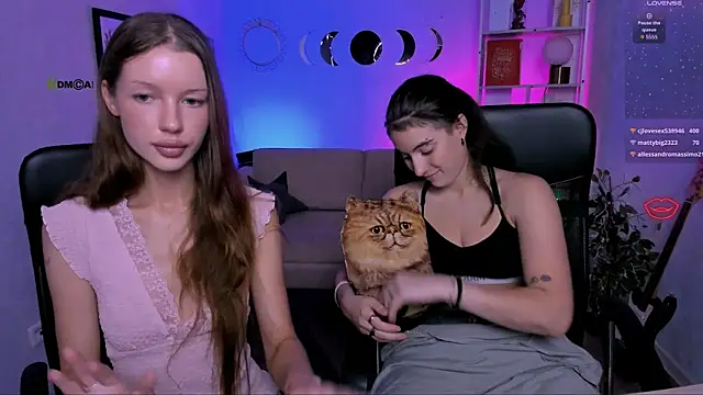 צ'אט XXX בשידור חי של khloebeauty