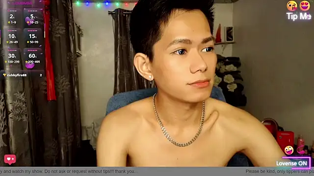 UrAsian_Playboy69 Show Webcam