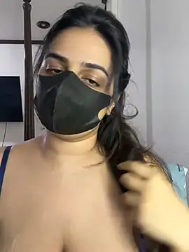 aisha1630 Adlı Modelin Web Kamerası Şovu