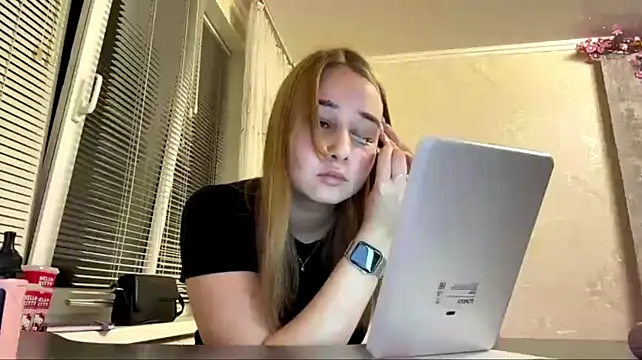 DoraBerley Webcam-Show