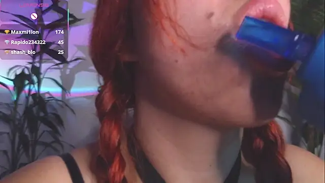 bri_von_dhara__'s Webcam Show