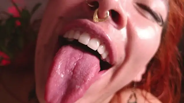 bri_von_dhara__'s Webcam Show