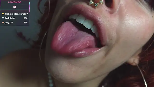 bri_von_dhara__'s Webcam Show