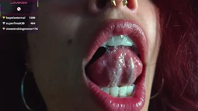 عرض كام bri_von_dhara__