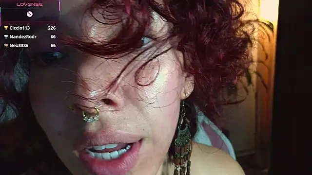 bri_von_dhara__ Show Webcam